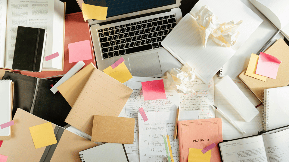 Digital Note-Taking vs. Handwritten Notes